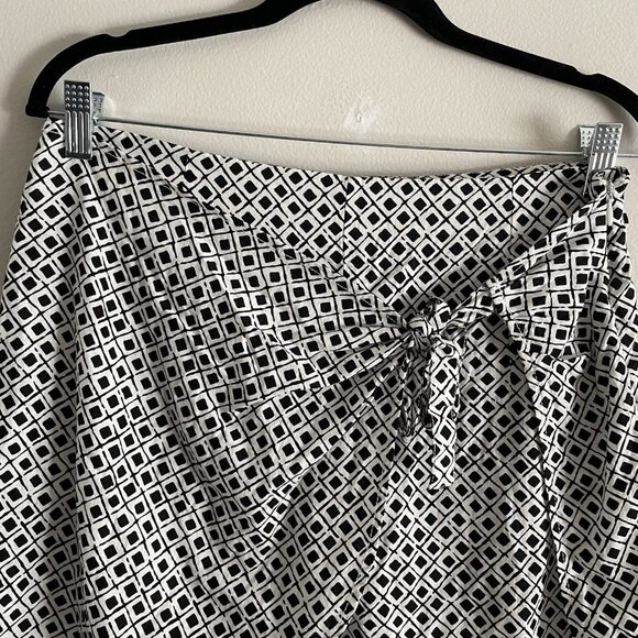 Urban Outfitters Women 8 Black White Printed Linen Blend Side-Tie Wrap Skort - Picture 6 of 13